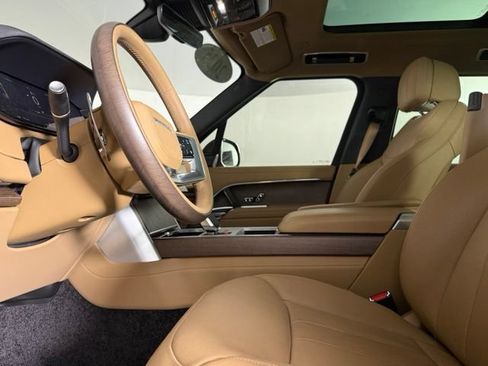 Used 2025 Land Rover Range Rover SE AWD/4WD image 35