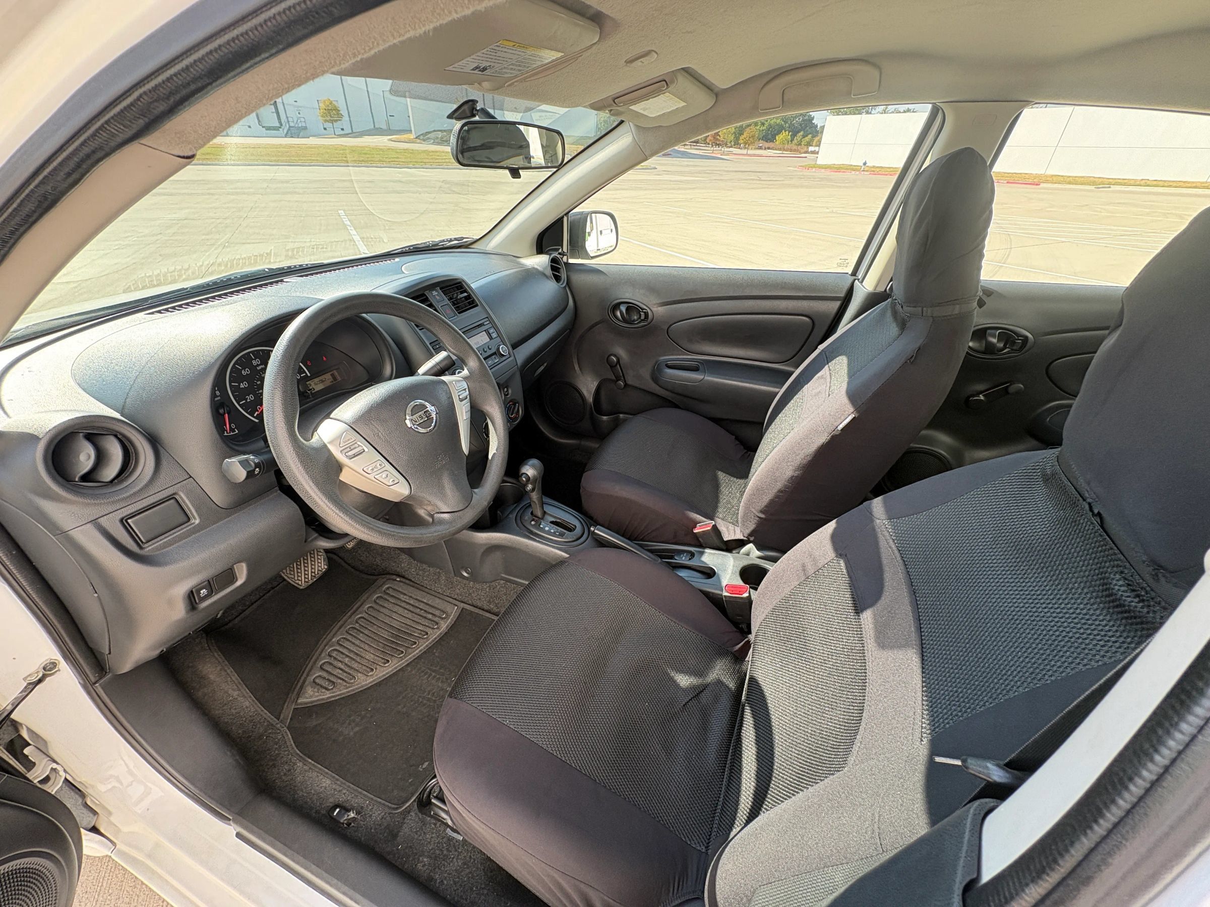 Used 2015 Nissan Versa S Plus FWD image 9