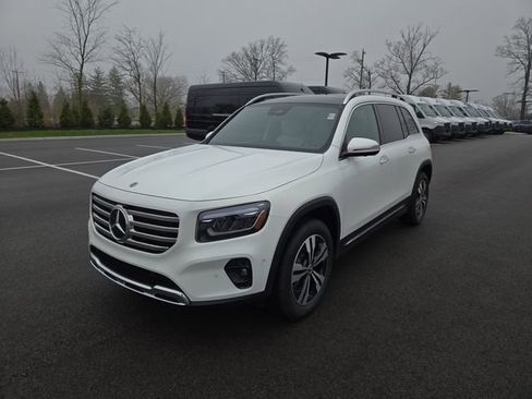 New 2026 Mercedes-Benz GLB 250 4MATIC image 7