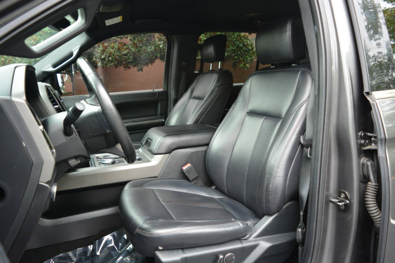 Used 2019 Ford Expedition XLT w/ Equipment Group 201A AWD/4WD image 10