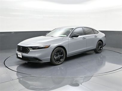 New 2025 Honda Accord SE