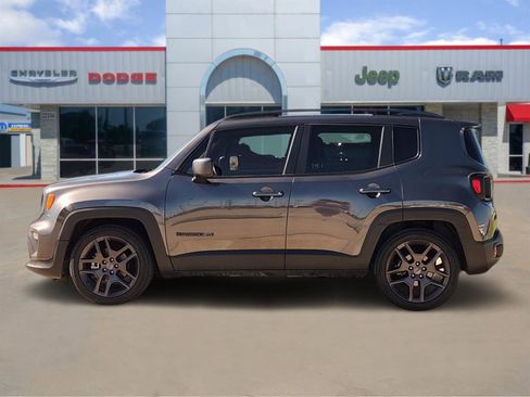 Used 2021 Jeep Renegade Latitude image 3