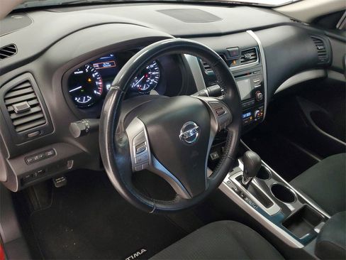 Used 2014 Nissan Altima 2.5 SV image 12