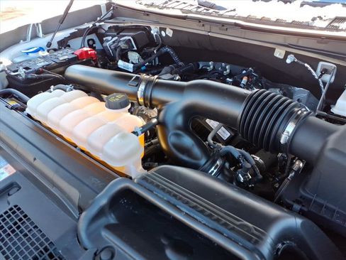 Used 2025 Ford Expedition Active image 11