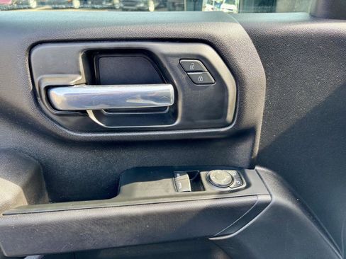 Used 2022 GMC Sierra 2500 Pro w/ Convenience Package AWD/4WD image 16