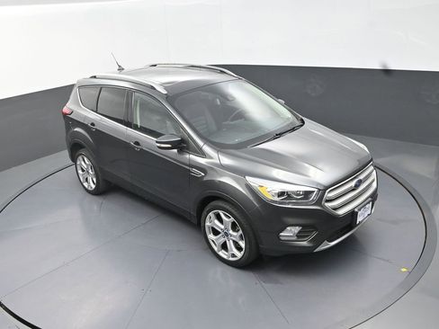 Used 2019 Ford Escape Titanium AWD/4WD image 13