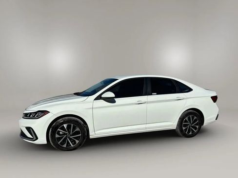 Used 2025 Volkswagen Jetta S image 1