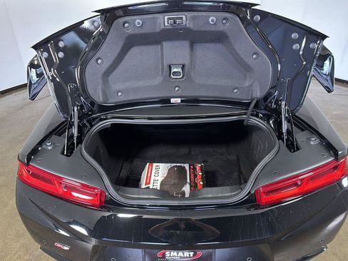 Used 2017 Chevrolet Camaro SS RWD image 18