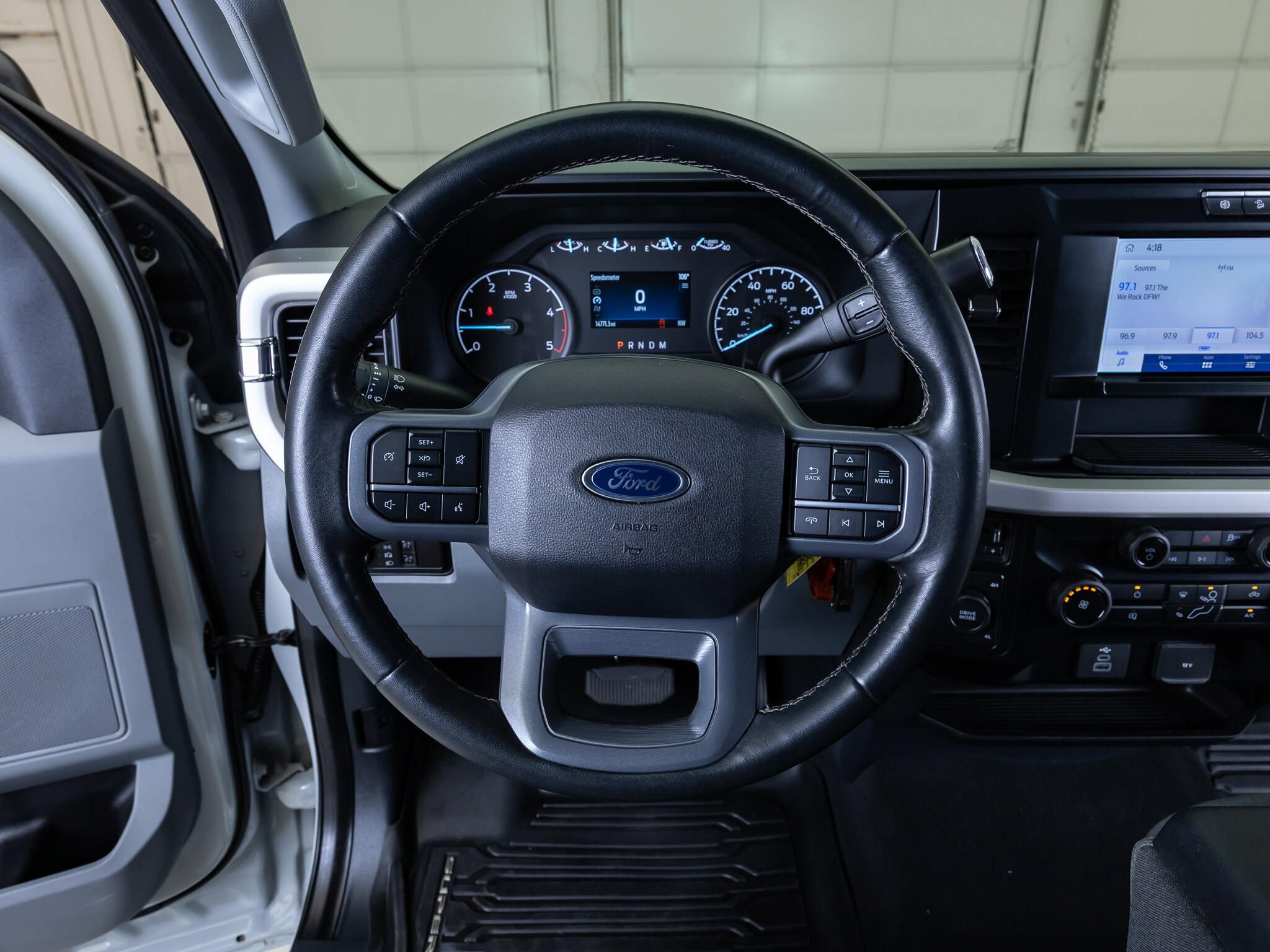 Used 2025 Ford F350 XLT AWD/4WD image 16