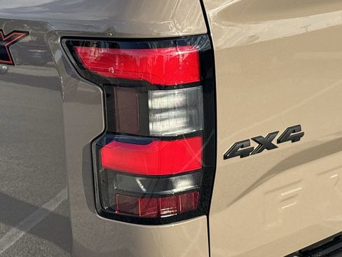 Used 2022 Nissan Frontier PRO-4X w/ Pro-4X Premium Package image 7