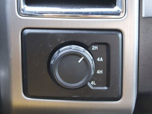 Used 2015 Ford F150 Platinum w/ Equipment Group 701A Luxury image 38