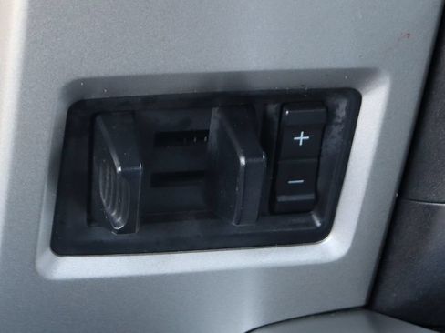 Used 2015 Ford F150 Lariat w/ Equipment Group 502A Luxury AWD/4WD image 34