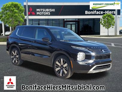 Used 2024 Mitsubishi Outlander SE Black Edition