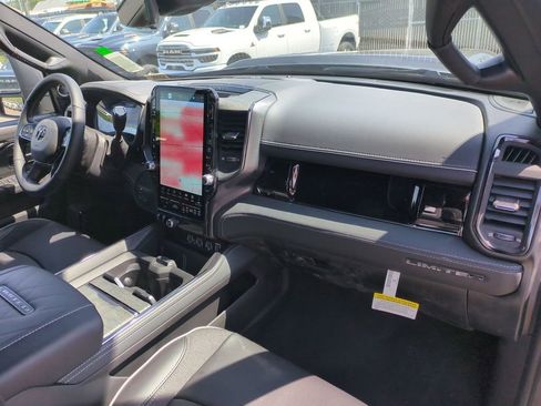 New 2026 RAM 2500 Limited AWD/4WD image 17