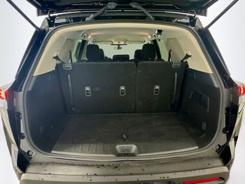 Used 2024 Nissan Pathfinder S image 30