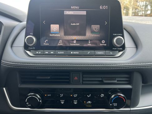 New 2026 Nissan Rogue S image 5