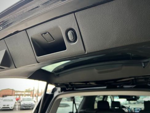 Used 2019 GMC Yukon XL Denali w/ Denali Ultimate Package image 28