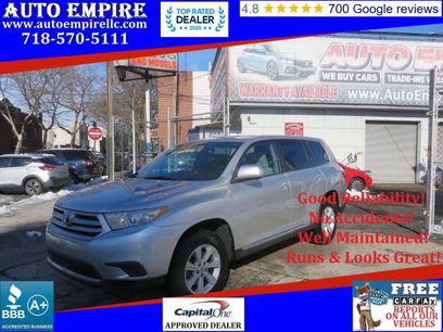 Used 2012 Toyota Highlander Base 4dr SUV (2.7L l4)