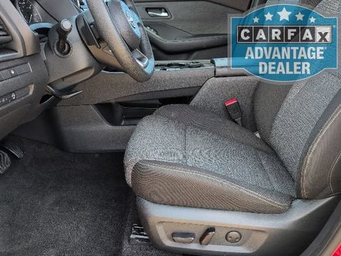 Used 2023 Nissan Rogue SV AWD/4WD image 11