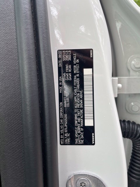 Certified 2023 Volvo S60 B5 Plus AWD/4WD image 27
