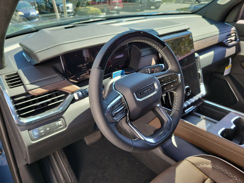 New 2026 GMC Acadia Denali Ultimate FWD image 22