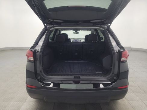 Used 2024 Chevrolet Equinox LS w/ LS Convenience Package FWD image 29