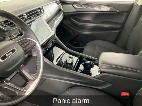 Certified 2023 Jeep Grand Cherokee L Laredo image 17