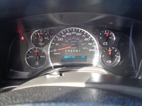 Used 2018 GMC Savana 3500 LT w/ LT Preferred Equipment Group image 11