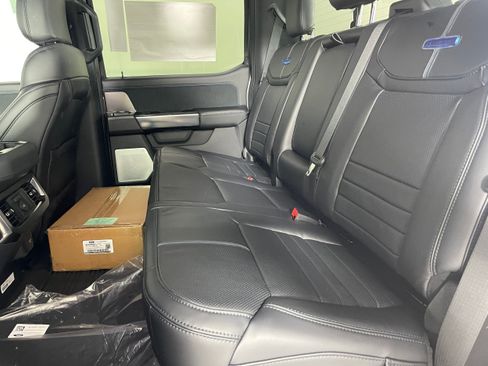 New 2026 Ford F350 Platinum w/ FX4 Off-Road Package AWD/4WD image 9