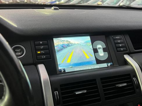 Used 2017 Land Rover Discovery Sport HSE image 20
