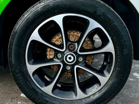 Used 2017 smart fortwo electric drive image 21