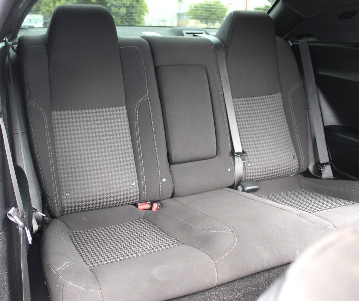 Used 2021 Dodge Challenger SXT RWD image 11