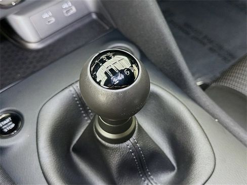 Used 2025 Nissan Z Sport w/ Floor Mat Package image 16
