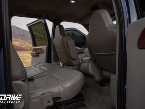 Used 2006 Ford F250 Lariat image 21