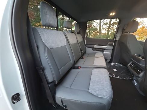 New 2026 Ford F350 XLT w/ XLT Premium Package AWD/4WD image 18