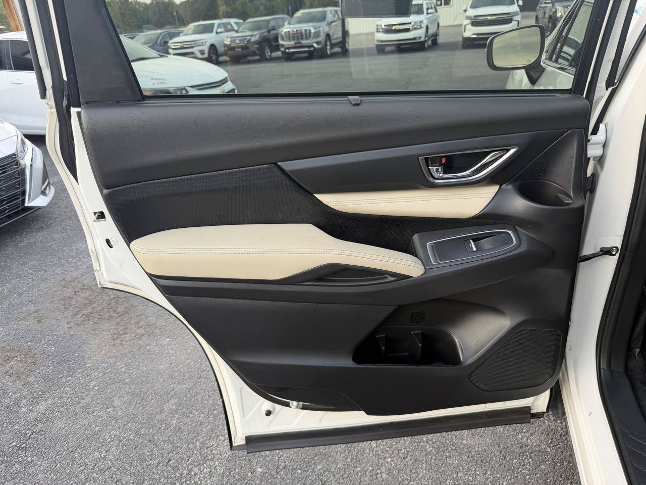 Used 2023 Subaru Ascent Limited AWD/4WD image 16