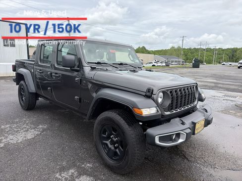 Used 2024 Jeep Gladiator Sport AWD/4WD image 1