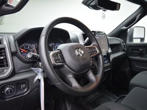 New 2026 RAM 3500 Tradesman AWD/4WD image 34