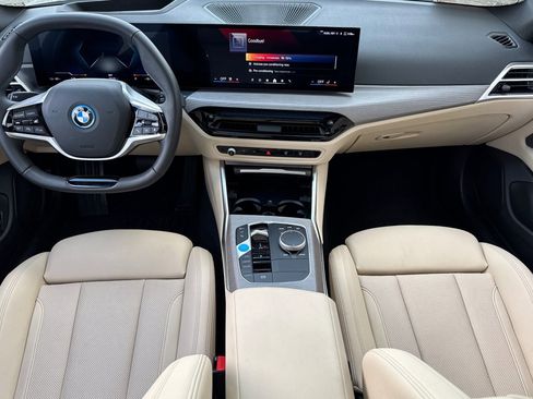 Used 2025 BMW i4 eDrive40 w/ Premium Package image 16