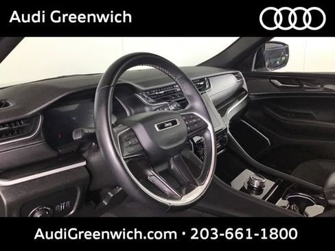 Used 2021 Jeep Grand Cherokee L Laredo AWD/4WD image 8