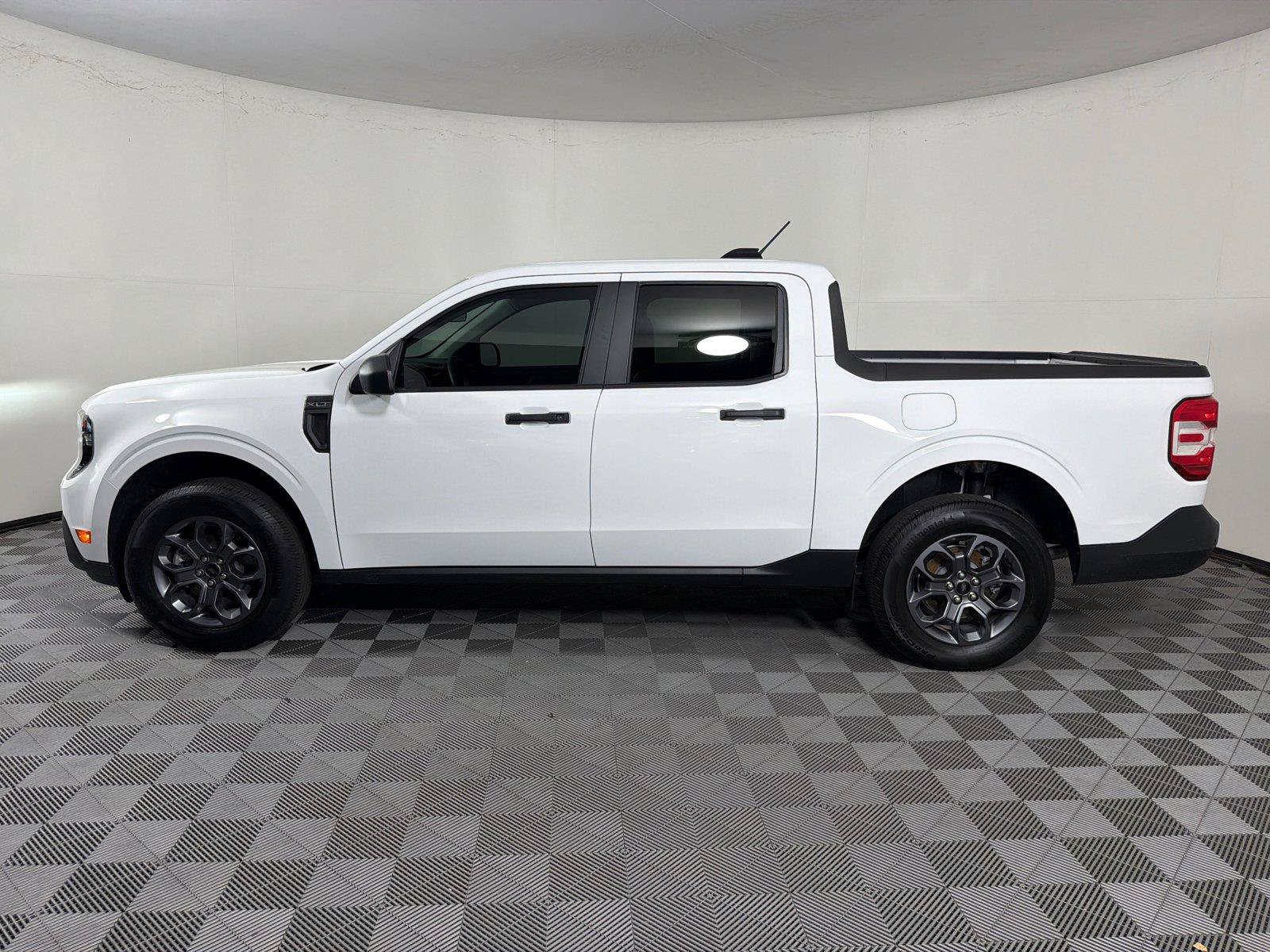 Used 2026 Ford Maverick XLT w/ 4K Tow Package AWD/4WD image 4