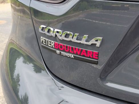 Used 2025 Toyota Corolla LE FWD image 35