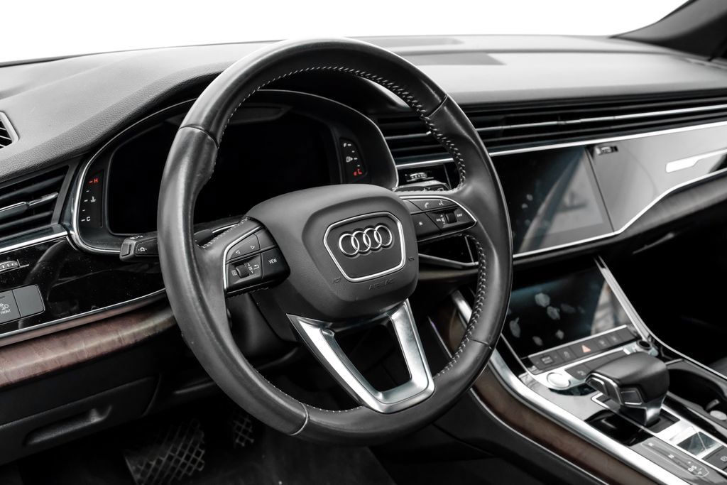 Used 2019 Audi Q8 Premium Plus AWD/4WD image 16