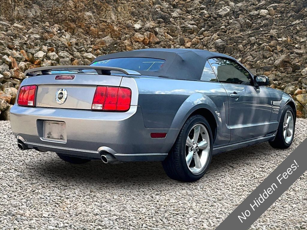 Used 2007 Ford Mustang GT Premium RWD image 2
