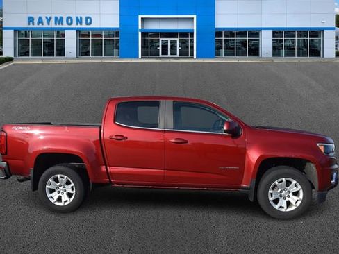 Used 2018 Chevrolet Colorado LT w/ LT Convenience Package image 2