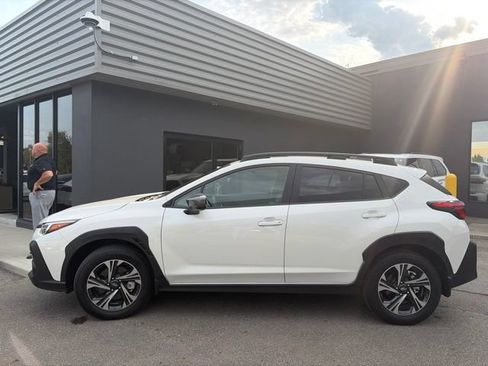 Used 2024 Subaru Crosstrek 2.0i Premium AWD/4WD image 7