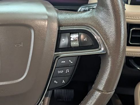 Certified 2023 Lincoln Nautilus AWD w/ Premium Package image 24