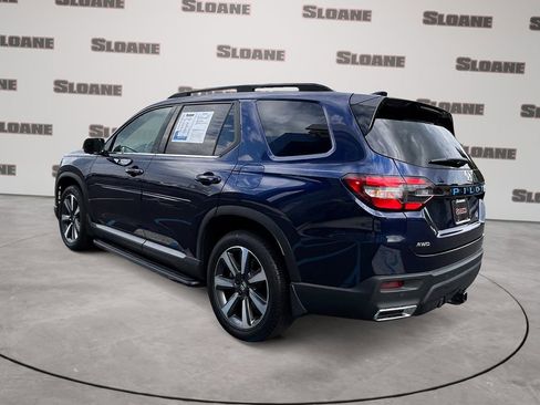 Certified 2024 Honda Pilot Elite image 3