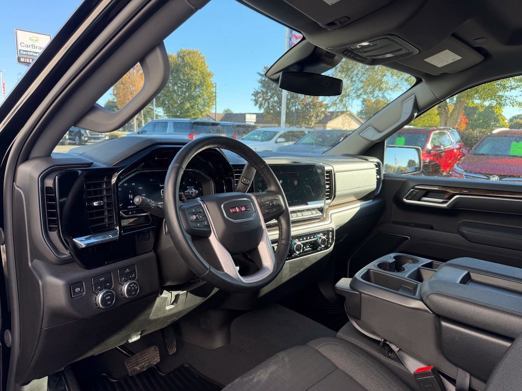 Used 2025 GMC Sierra 1500 Elevation AWD/4WD image 14