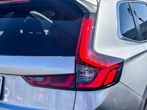 Used 2023 Honda CR-V EX image 8